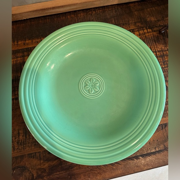 RETIRED SET OF 2 Oneida Petals Sea Foam/Willow Green Dinner Plates 10.75in - Picture 3 of 4